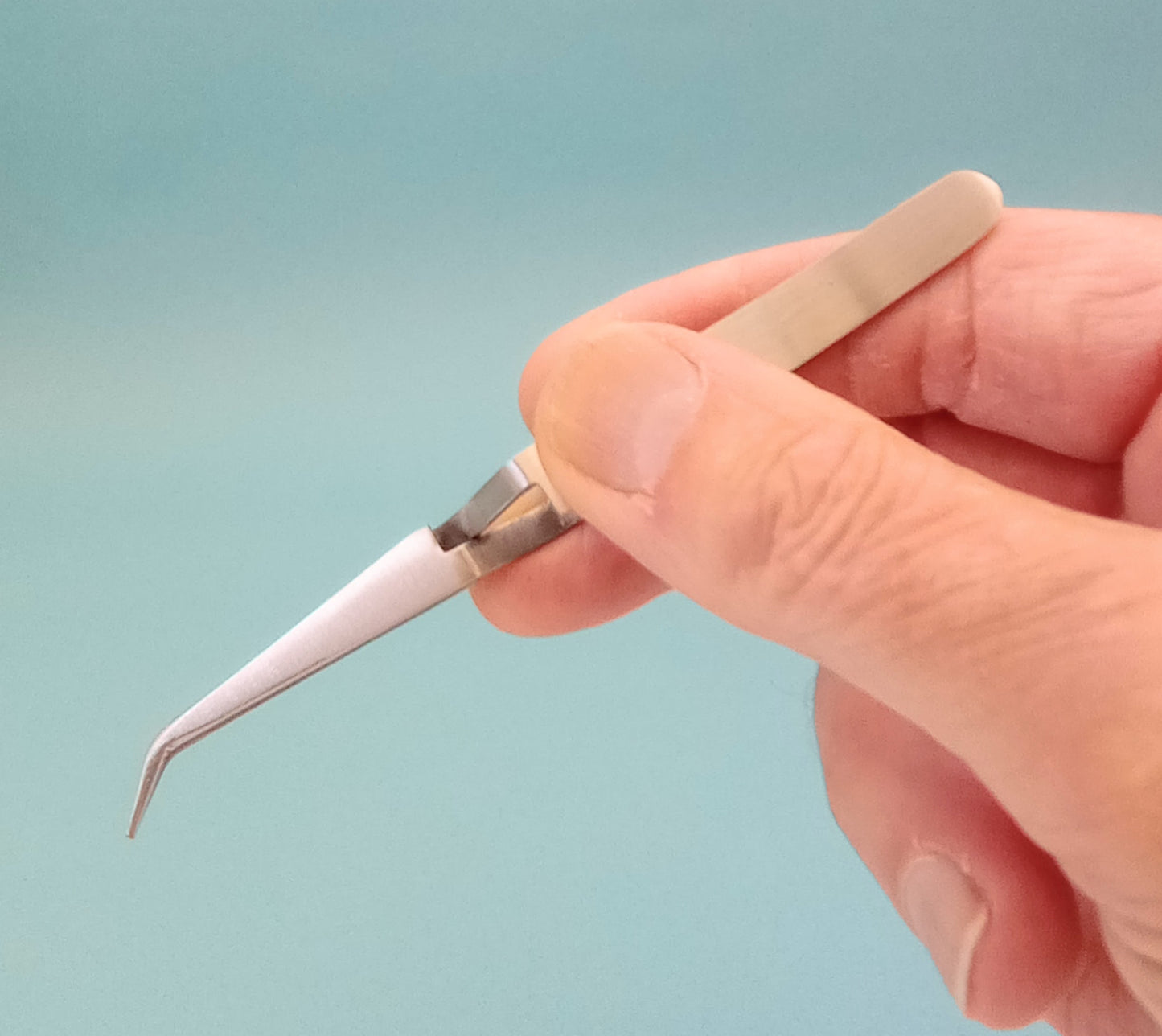 Expo Tools No 56 Curved Crosslock Tweezer