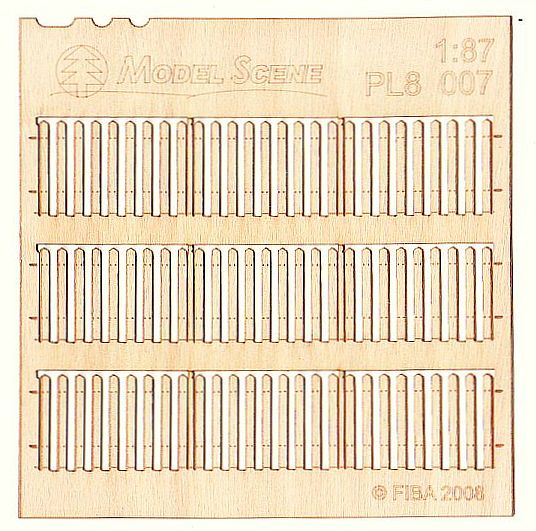 Model Scene - PL8-007 - Small Gapped Narrow Wooden Stockade Fence