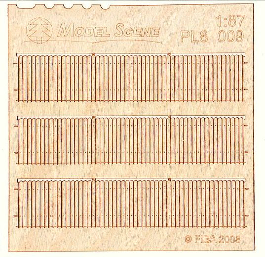 Model Scene - PL8-009 - Small Gapped Wooden Stockade Fence II