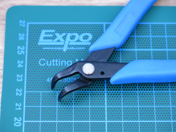 Xuron 486 90 Degree Bent Nose Pliers