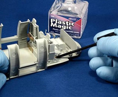 Deluxe Materials Plastic Magic Glue Brush Pack (x3)