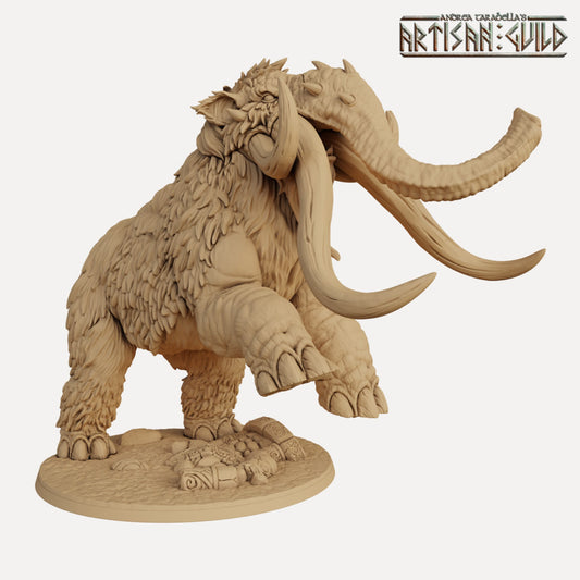 Skutagaard Mammoth with scenic base