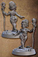 Faelin Oakwhisper the Priestess [Pin Up] with scenic base
