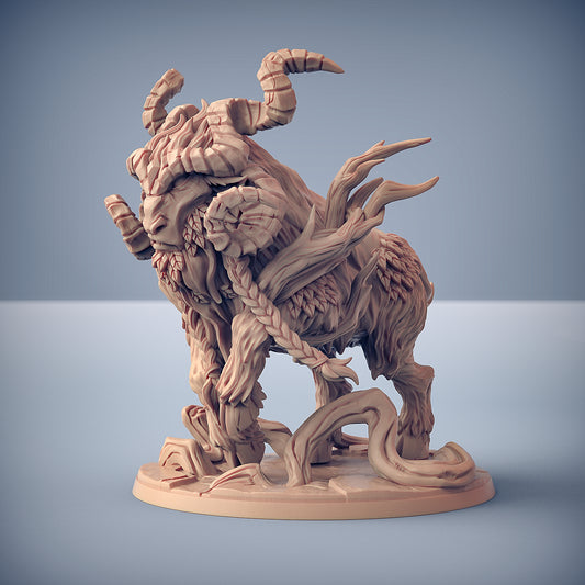 Faenarion the Luxuriant with scenic base