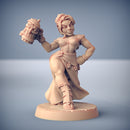 Fraia the Dwarven Beauty with scenic base