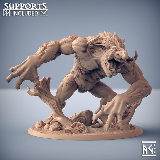 Horned Giant Svart Troll with scenic base