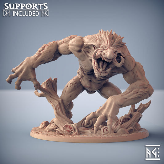 Giant Svart Troll with scenic base