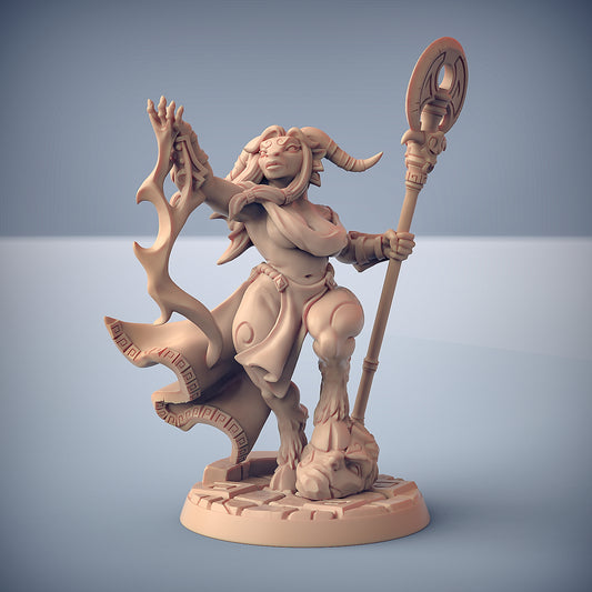 Taura the Oracle with scenic base