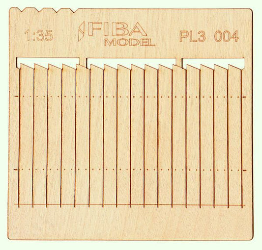 Model Scene - PL3-004 - Tall Saw Tooth Wooden Fence