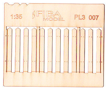Model Scene - PL3-007 - Tall Gapped Narrow Wooden Stockade Fence