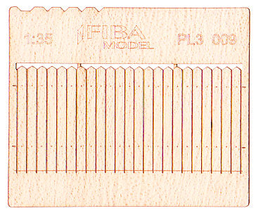 Model Scene - PL3-009 - Tall Gapped Wooden Stockade Fence II