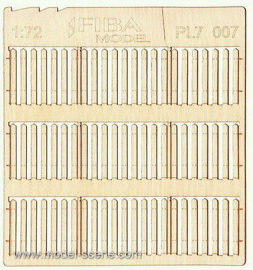 Model Scene - PL7-007 - Gapped Narrow Wooden Stockade Fence