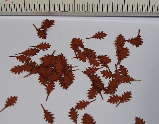 Model Scene - L3-106 - Large Autumn Northern Red Oak Leaves
