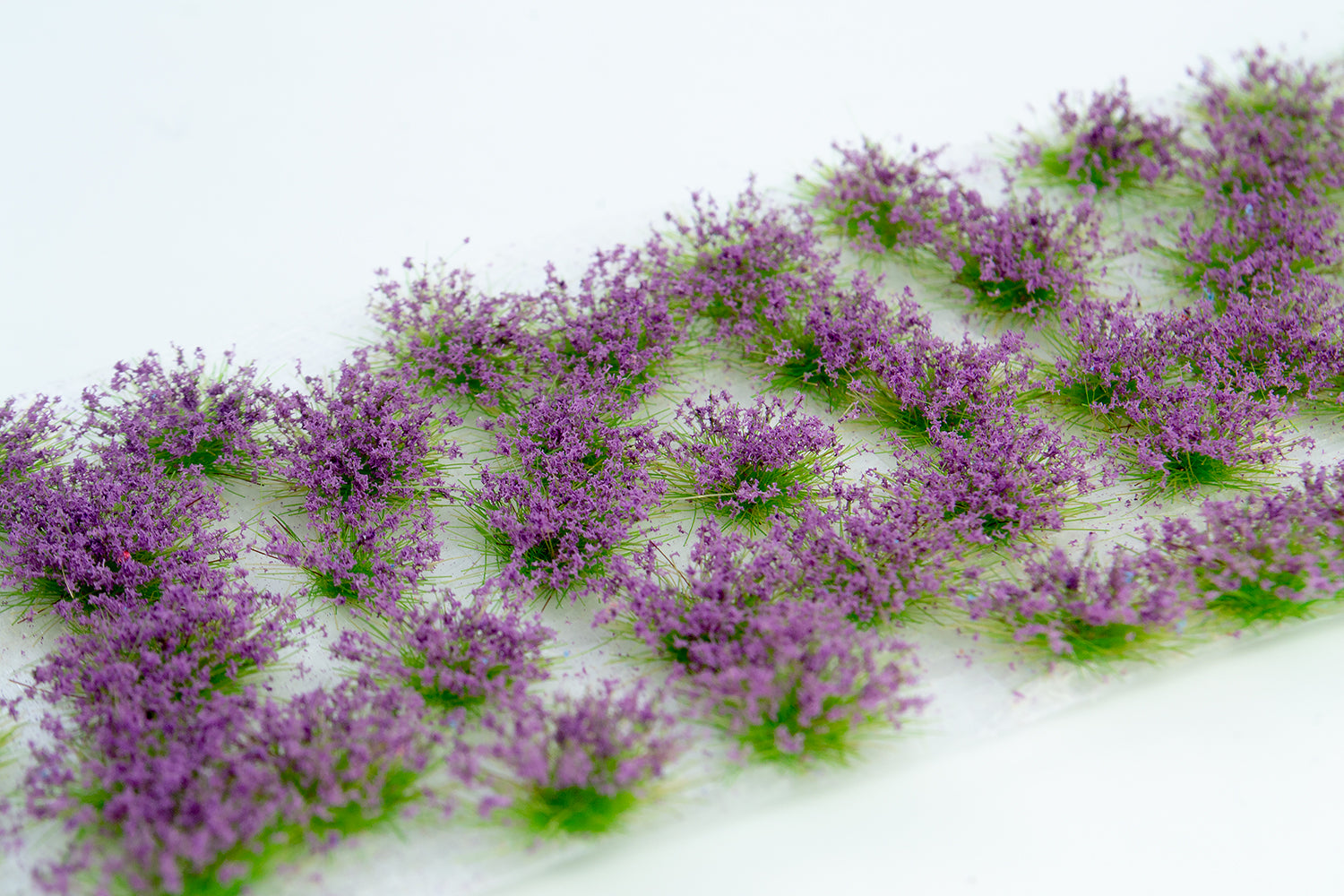 Model Scene - 060-05S - Violet Blossom Tufts