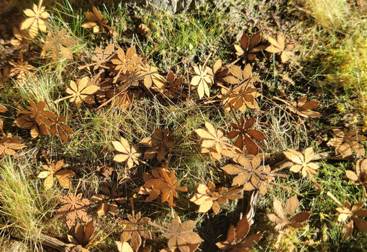 Model Scene - L3-107 - Large Autumn Chestnut Leaves